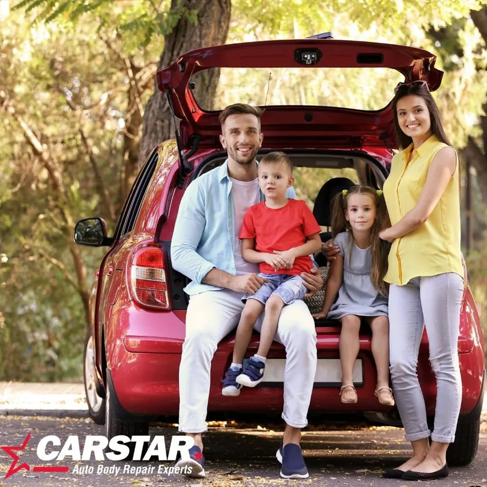 A friendly CARSTAR Port Orchard team member ready to help with a claim